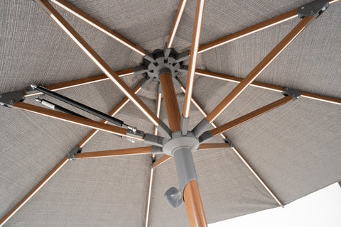 Centerpost Parasol with LED Lights
