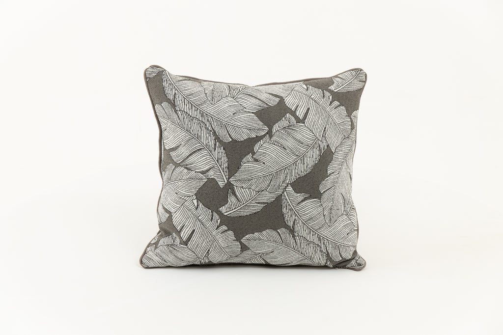 CIFIFTEE Outdoor Cushion (Grayscale Leaves)