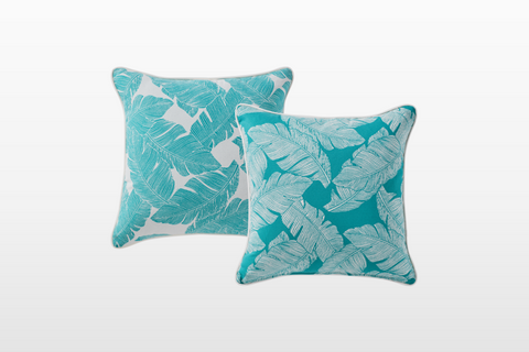 ARTEMIS Outdoor Cushion (Color: Calm Cyan / Motif: Lobed Leaves)