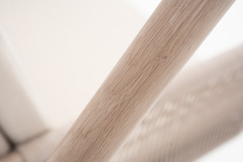 Rope Weave Outdoor Single Swing with Wood-look Frame & Ivory Cushion