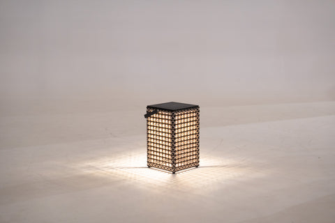 XTERIER Outdoor Solar Lantern Lamp (Medio)