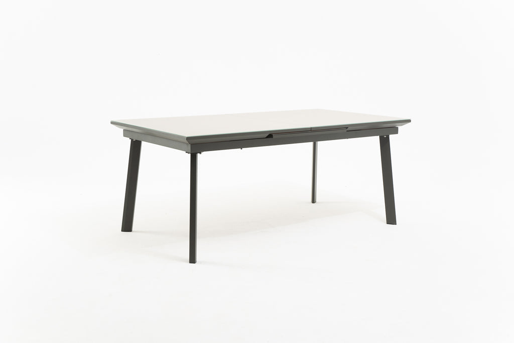 VOLOS Extendable Outdoor Dining Table