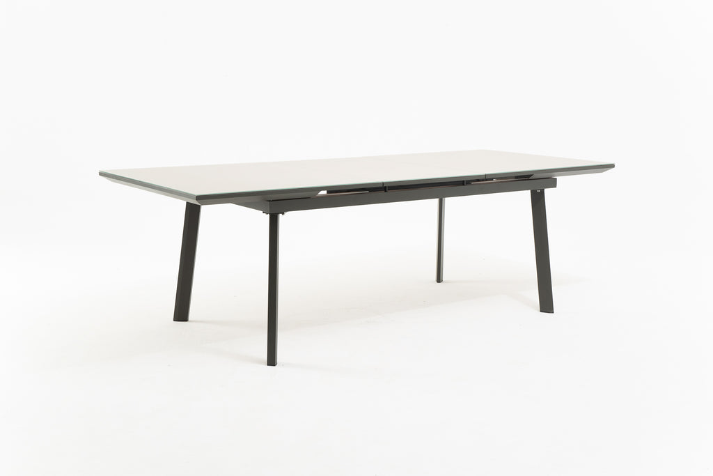 VOLOS Extendable Outdoor Dining Table