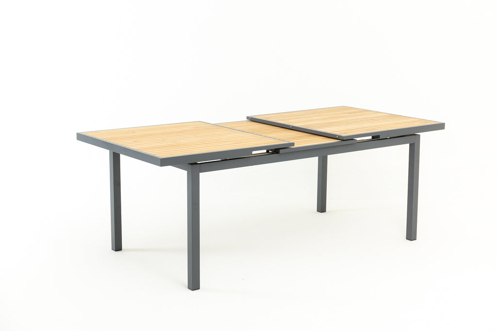 WERVIK Extendable Outdoor Table
