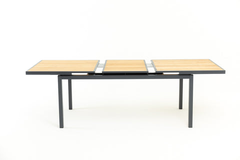 WERVIK Extendable Outdoor Table