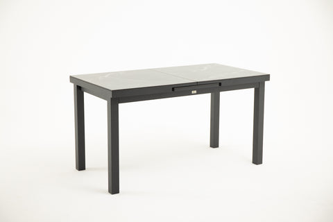 XANTHI Extendable Outdoor Dining Table