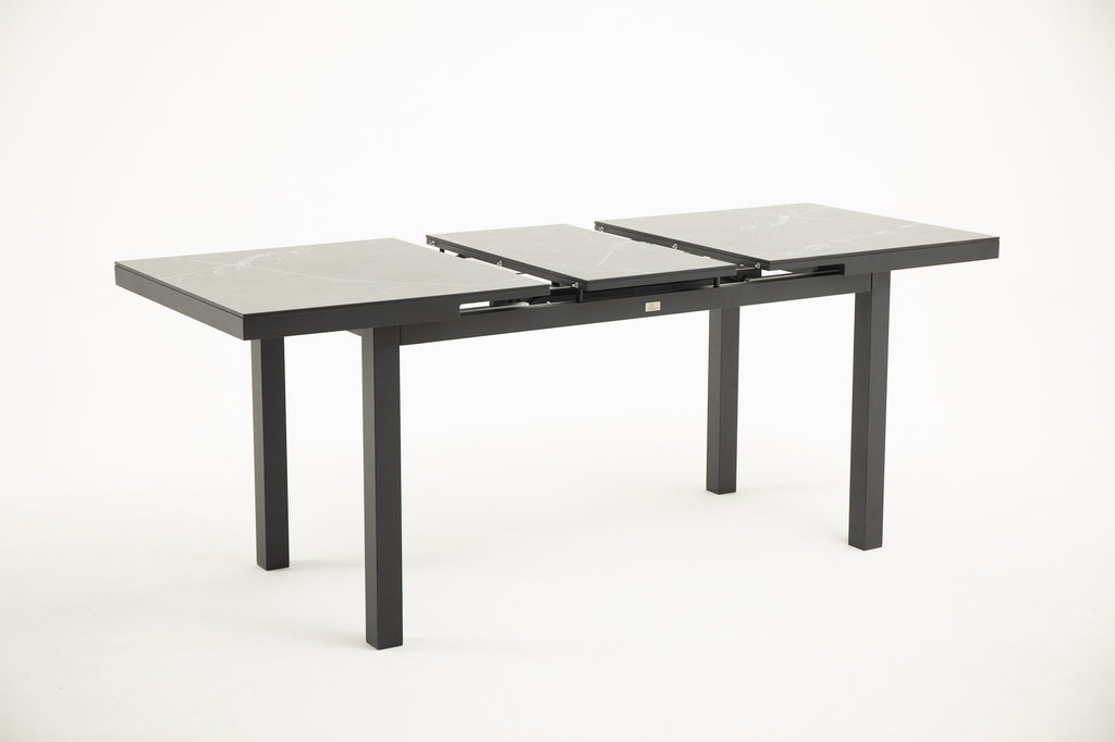XANTHI Extendable Outdoor Dining Table